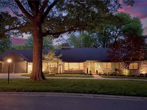 9703 Overbrook Road, Leawood, KS 66206