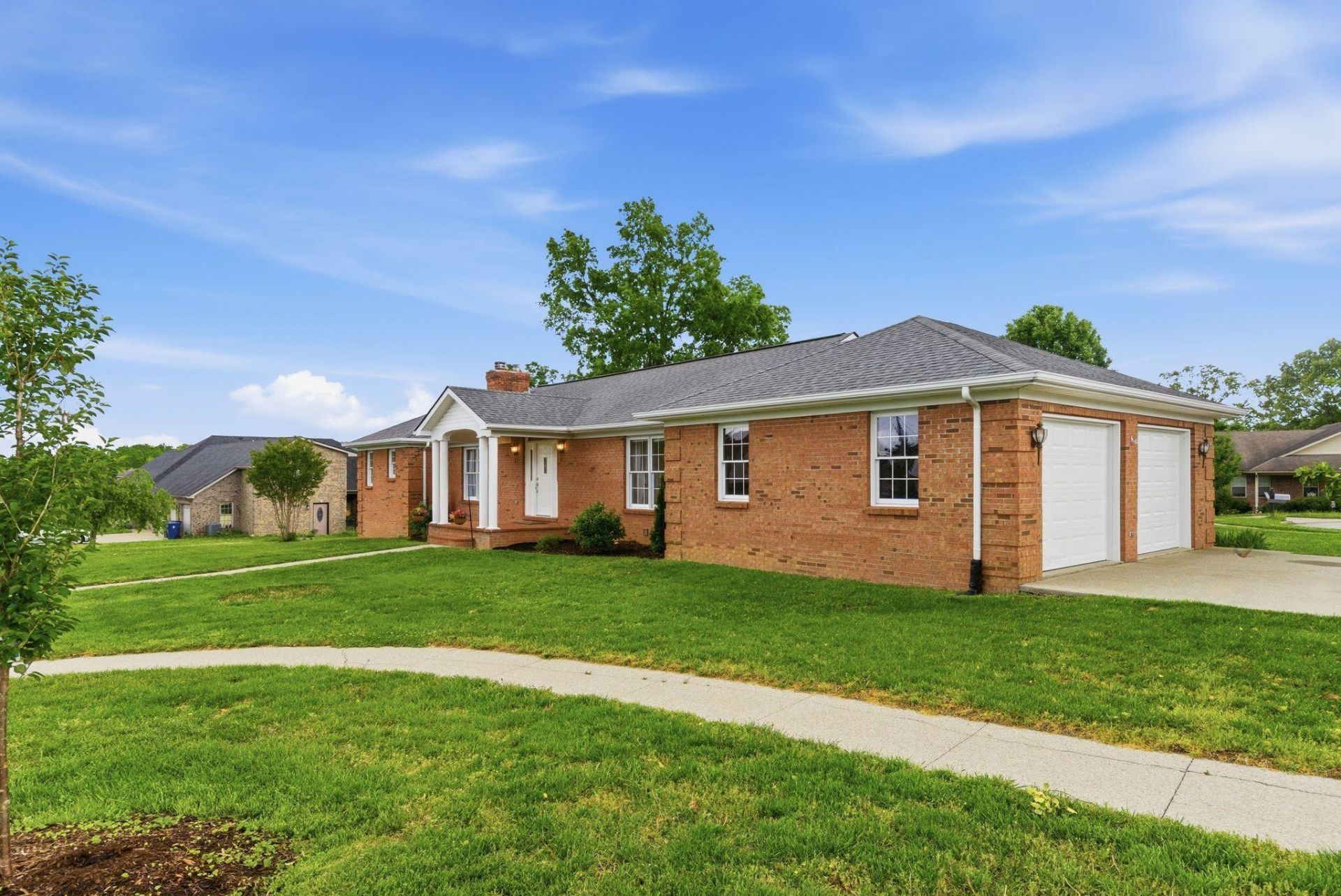 1041 Burnell Drive, Berea, KY 40403 Main Photo