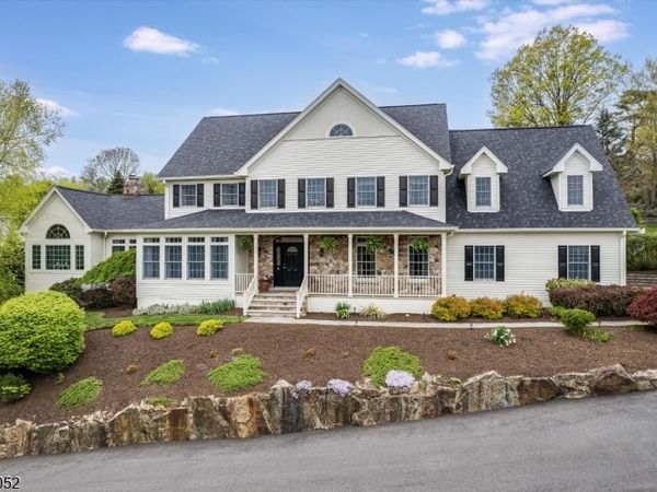 17 Spencer Dr, Morris, NJ 07960