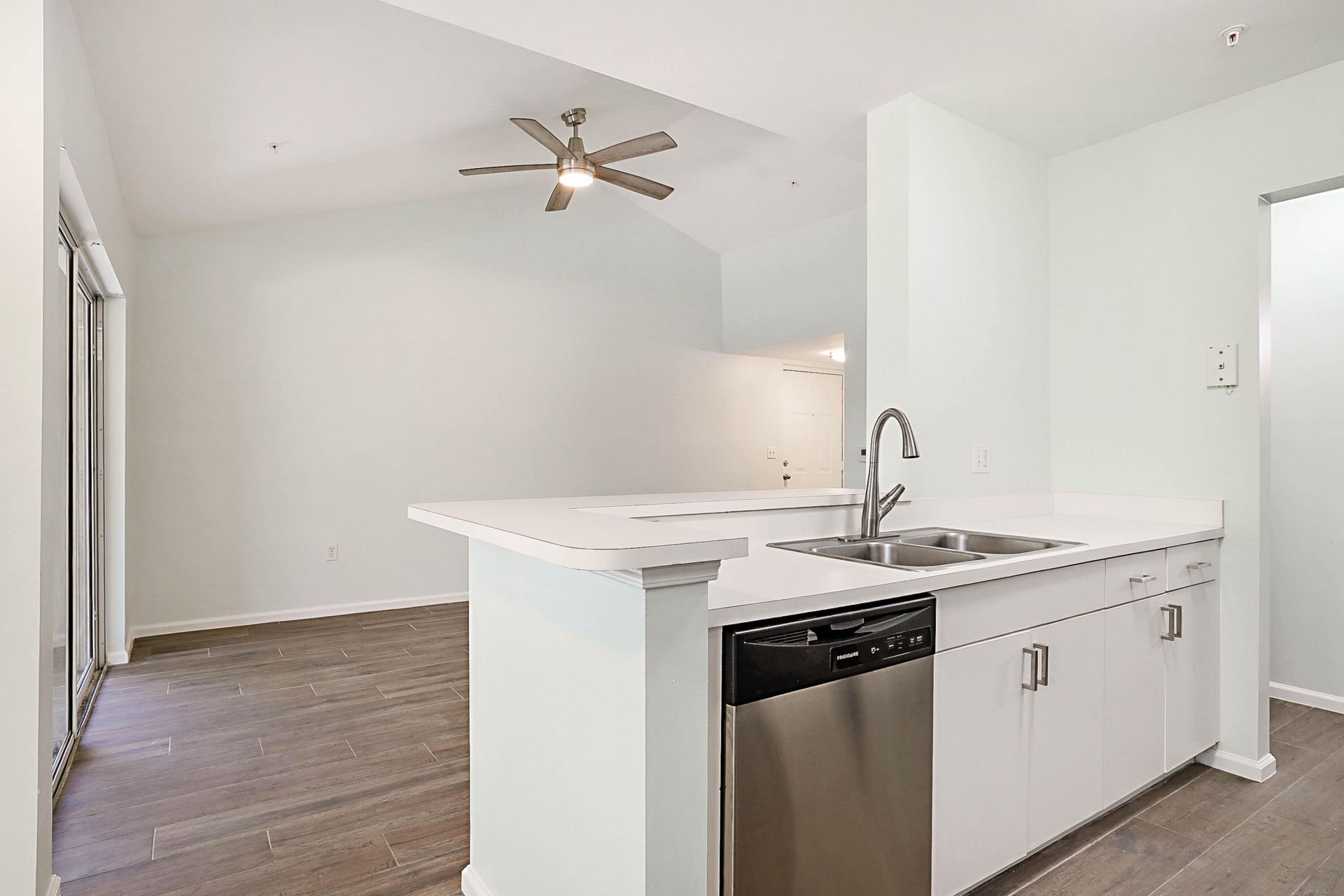 236 Village Boulevard, Unit 1304, Tequesta, FL 33469 Photo