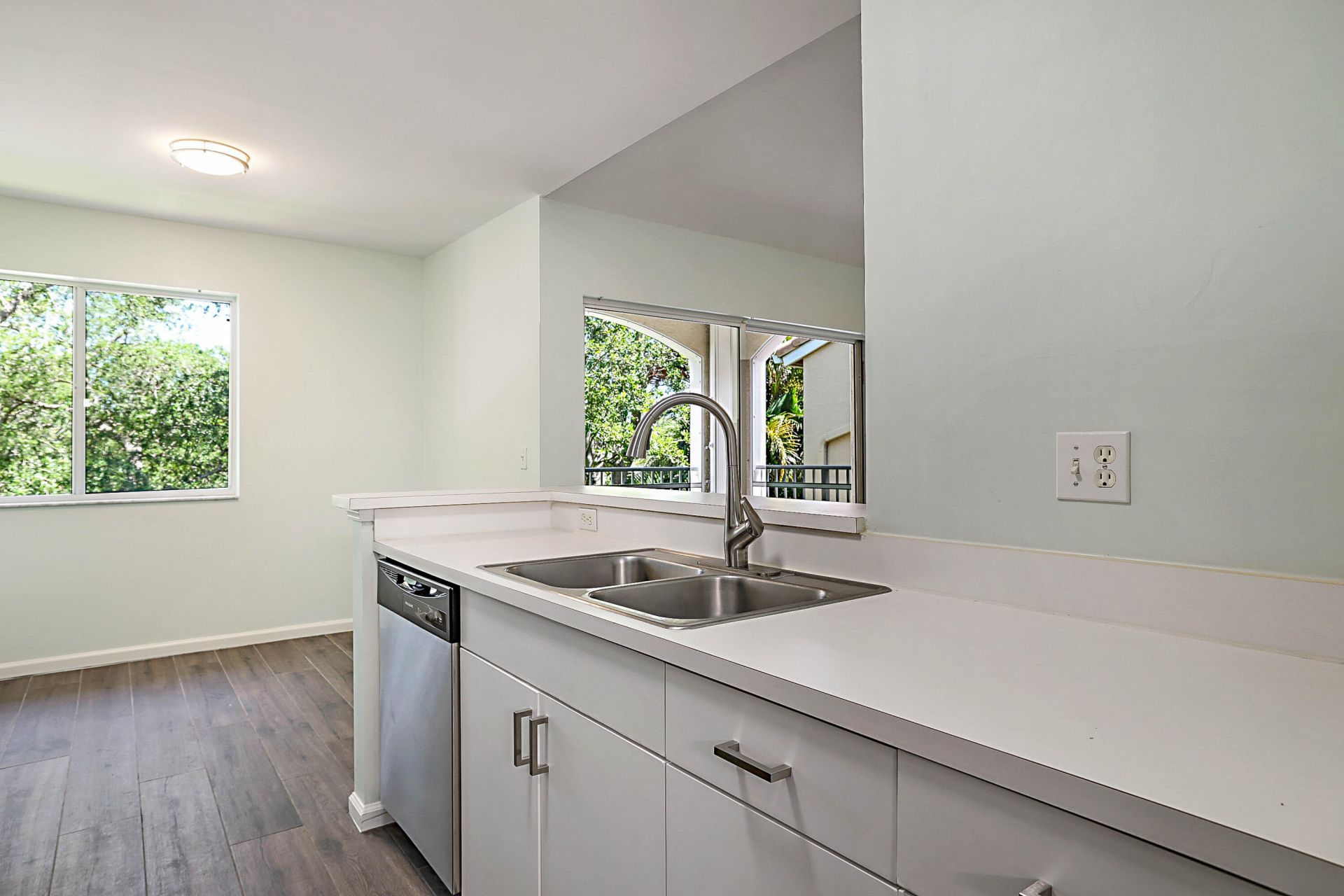 236 Village Boulevard, Unit 1304, Tequesta, FL 33469 Photo