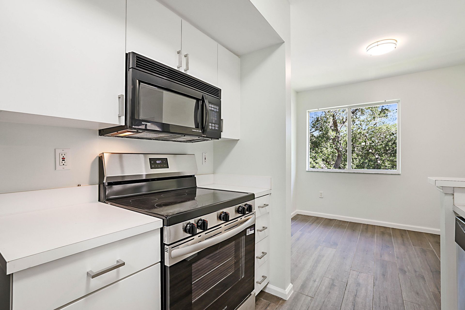 236 Village Boulevard, Unit 1304, Tequesta, FL 33469 Photo