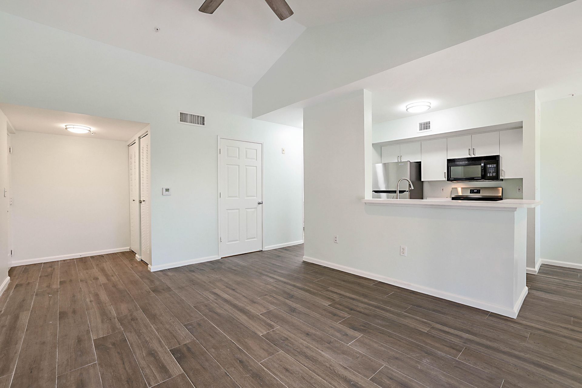 236 Village Boulevard, Unit 1304, Tequesta, FL 33469 Photo