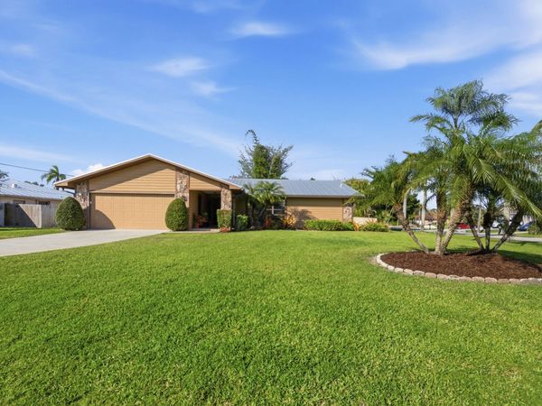 1199 SE Proctor Lane, Port St. Lucie, FL 34983