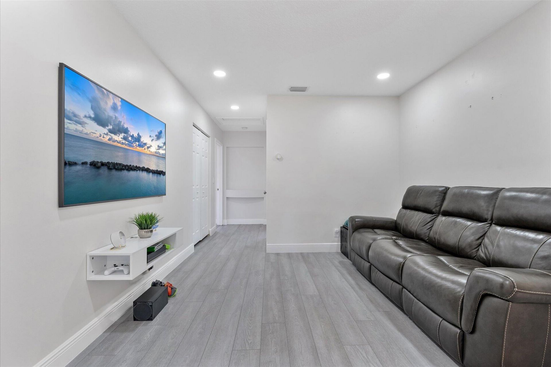 1483 SW 161st Avenue, Pembroke Pines, FL 33027 Photo