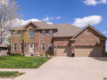 6005 N 163 Street, Omaha, NE 68116
