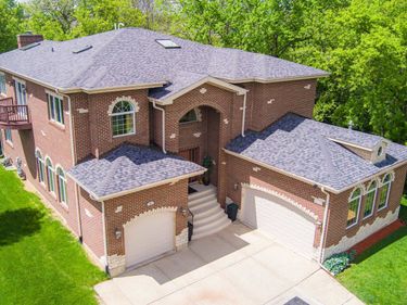 4 Dani Lane, Schaumburg, IL 60173