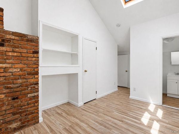 27 Jane Drive, North Babylon, NY 11703