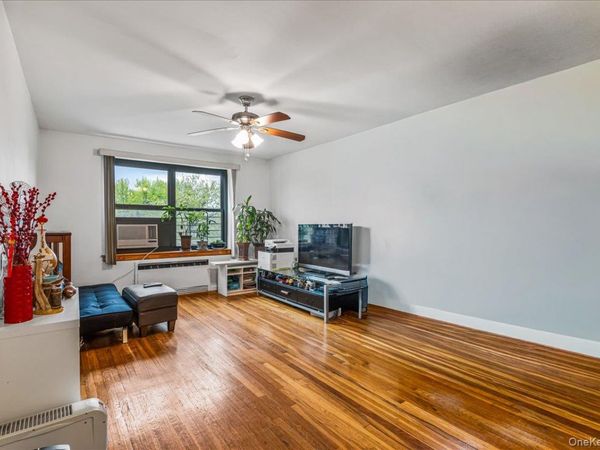 211-02 73rd Avenue, Unit 4P, Bayside, NY 11364