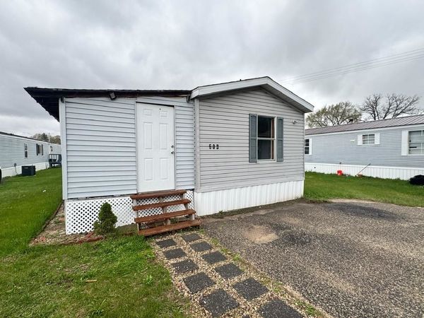 610 Commercial Avenue, Unit 603, Wisconsin Dells, WI 53965