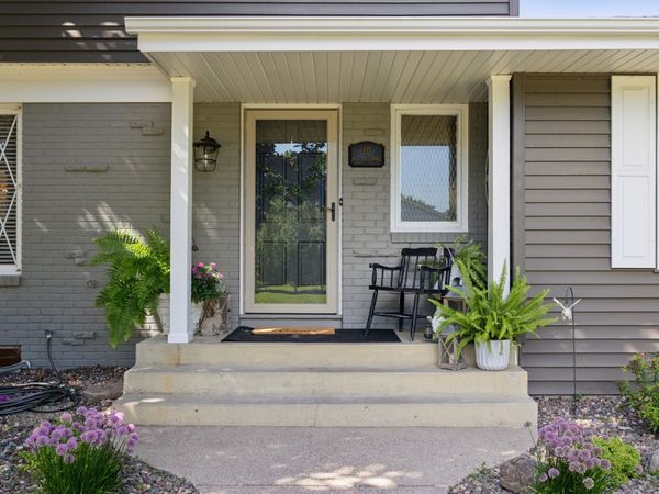 10 Western Terrace, Golden Valley, MN 55426