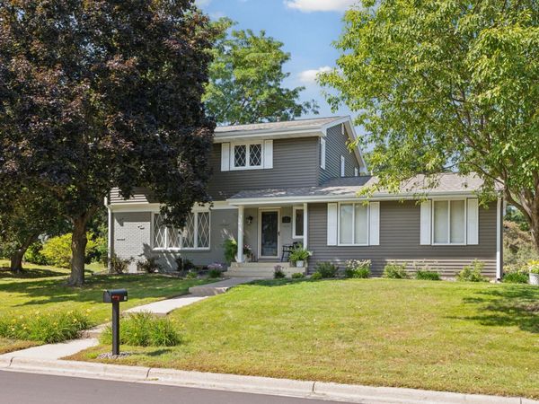 10 Western Terrace, Golden Valley, MN 55426