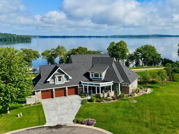 854 Beach Road, Waconia, MN 55387