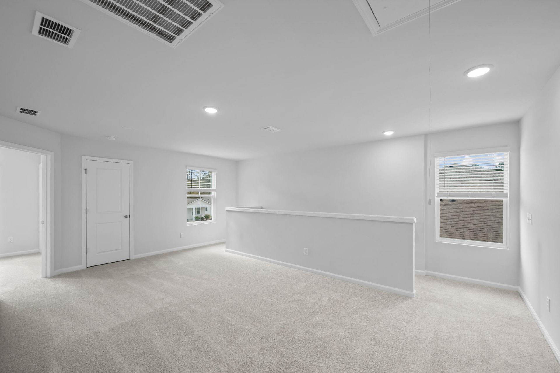 881 Meadowbrook Lane Photo 14