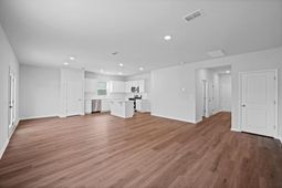 881 Meadowbrook Lane photo 4