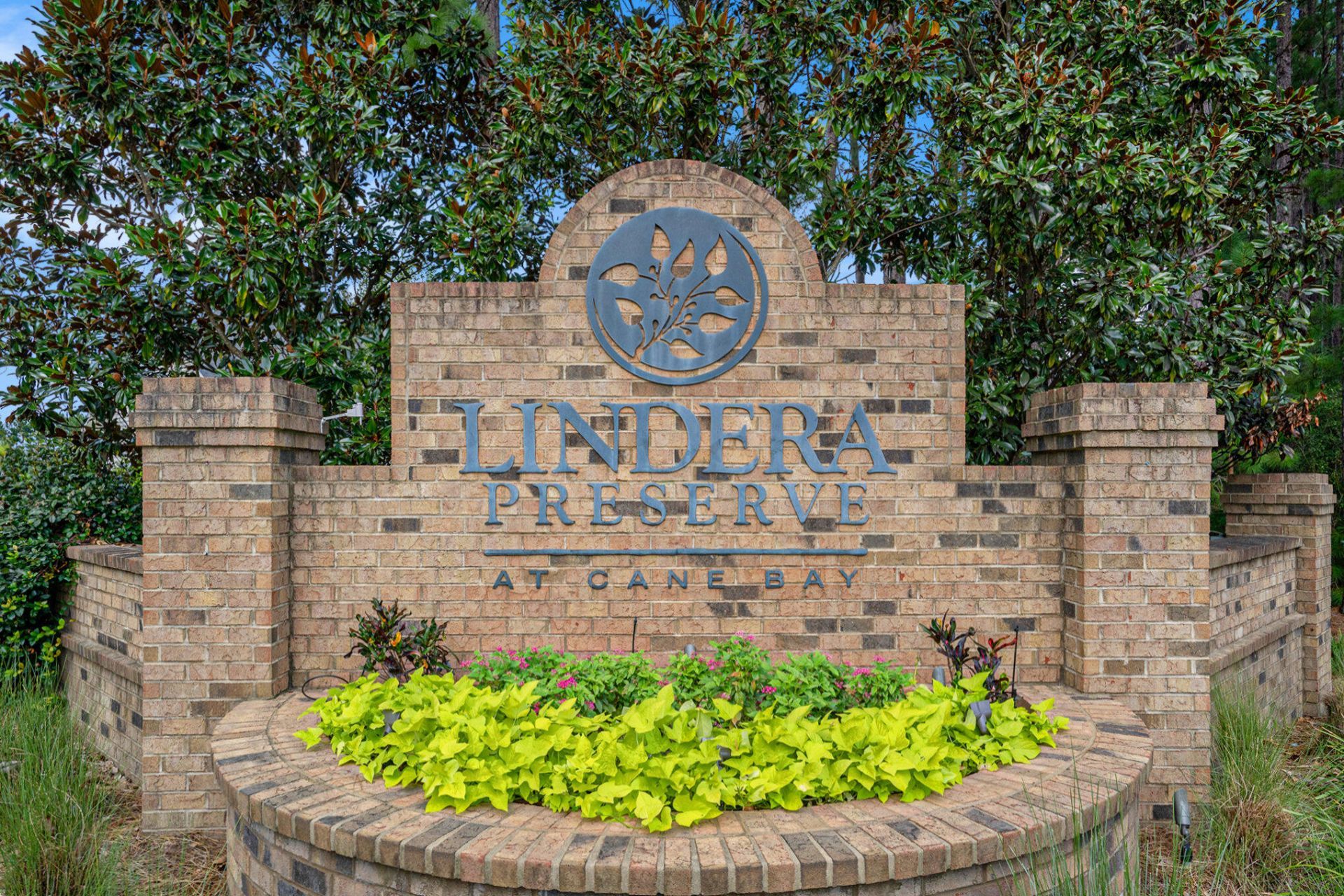 569 Yellow Leaf Lane Photo 40