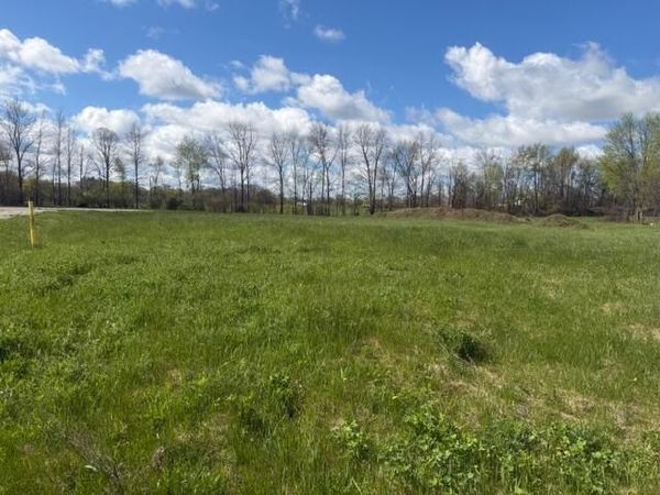 272 E Dutch Mill Street, Grant, MI 49327