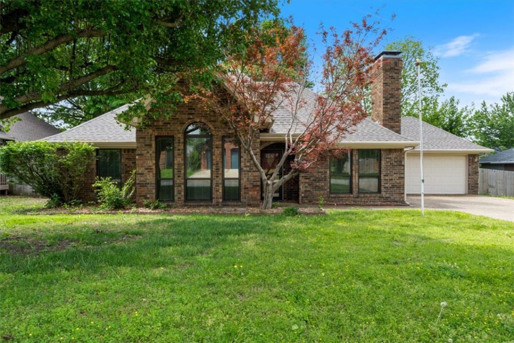 306 Misti Court, Siloam Springs, AR 72761 Main Photo