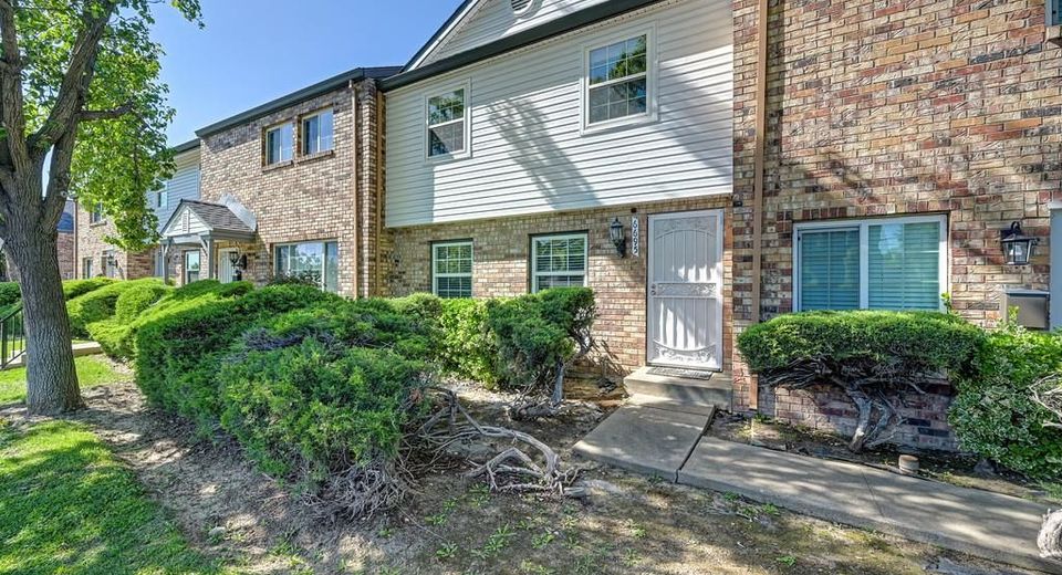 6695 Greenback Ln, Citrus Heights, CA 95621 Photo