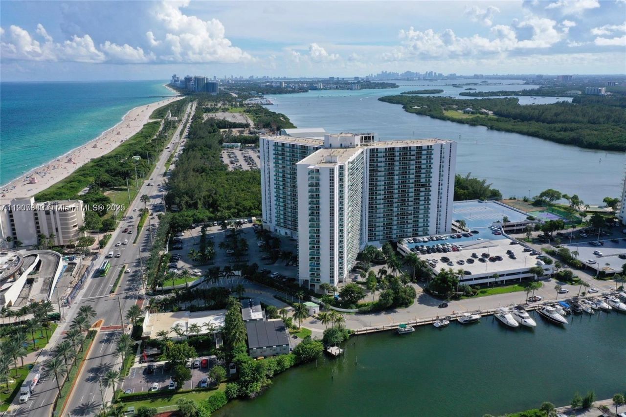 100 Bayview Dr, Unit 1230, Sunny Isles Beach, FL 33160 Photo