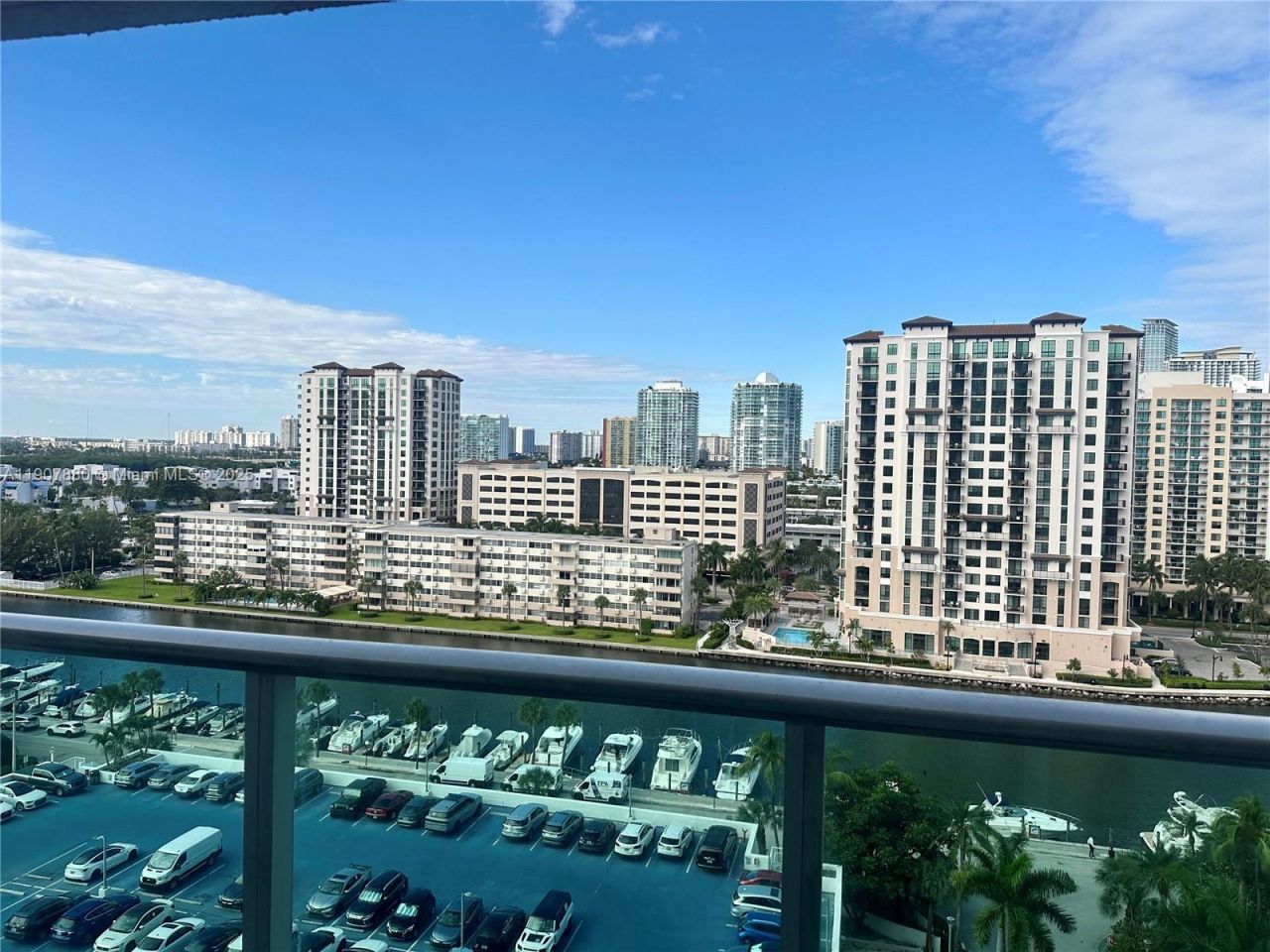 100 Bayview Dr, Unit 1230, Sunny Isles Beach, FL 33160 Photo
