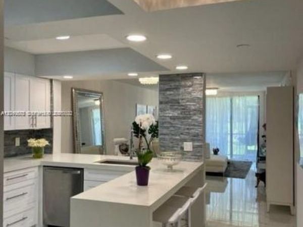 1266 S Military Trl , Unit 514, Deerfield Beach, FL 33442