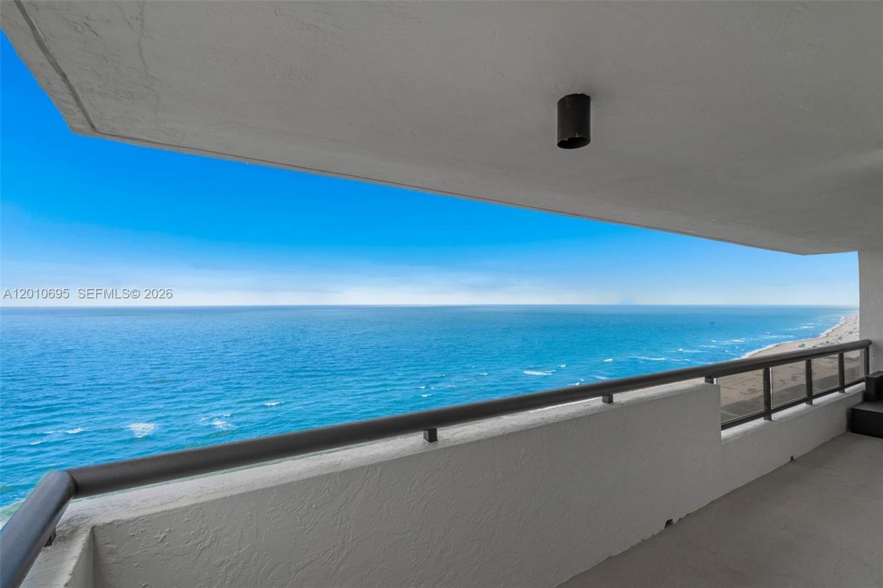 2555 Collins Ave , Unit 2401, Miami Beach, FL 33140 Photo