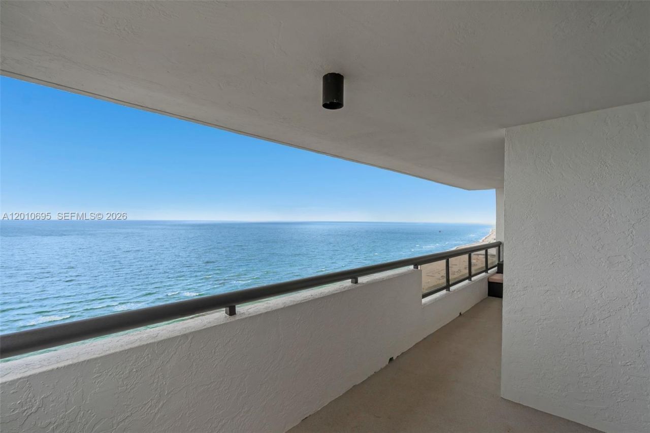 2555 Collins Ave , Unit 2401, Miami Beach, FL 33140 Photo