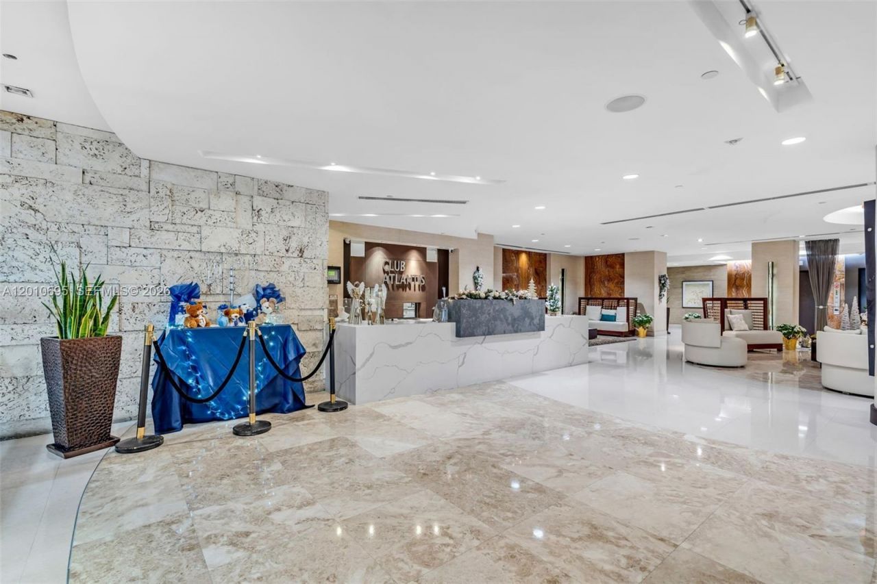 2555 Collins Ave , Unit 2401, Miami Beach, FL 33140 Photo