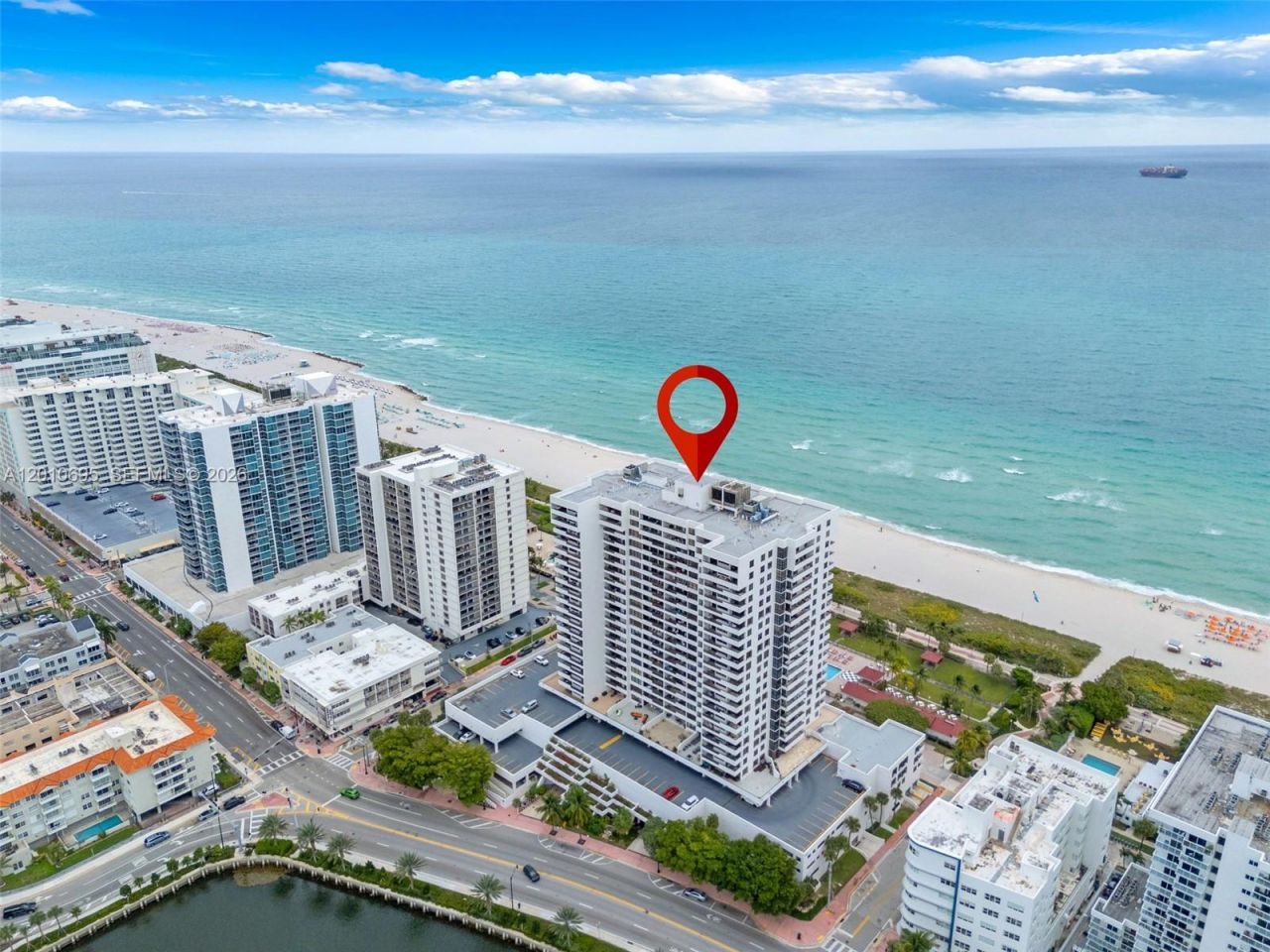 2555 Collins Ave , Unit 2401, Miami Beach, FL 33140 Photo