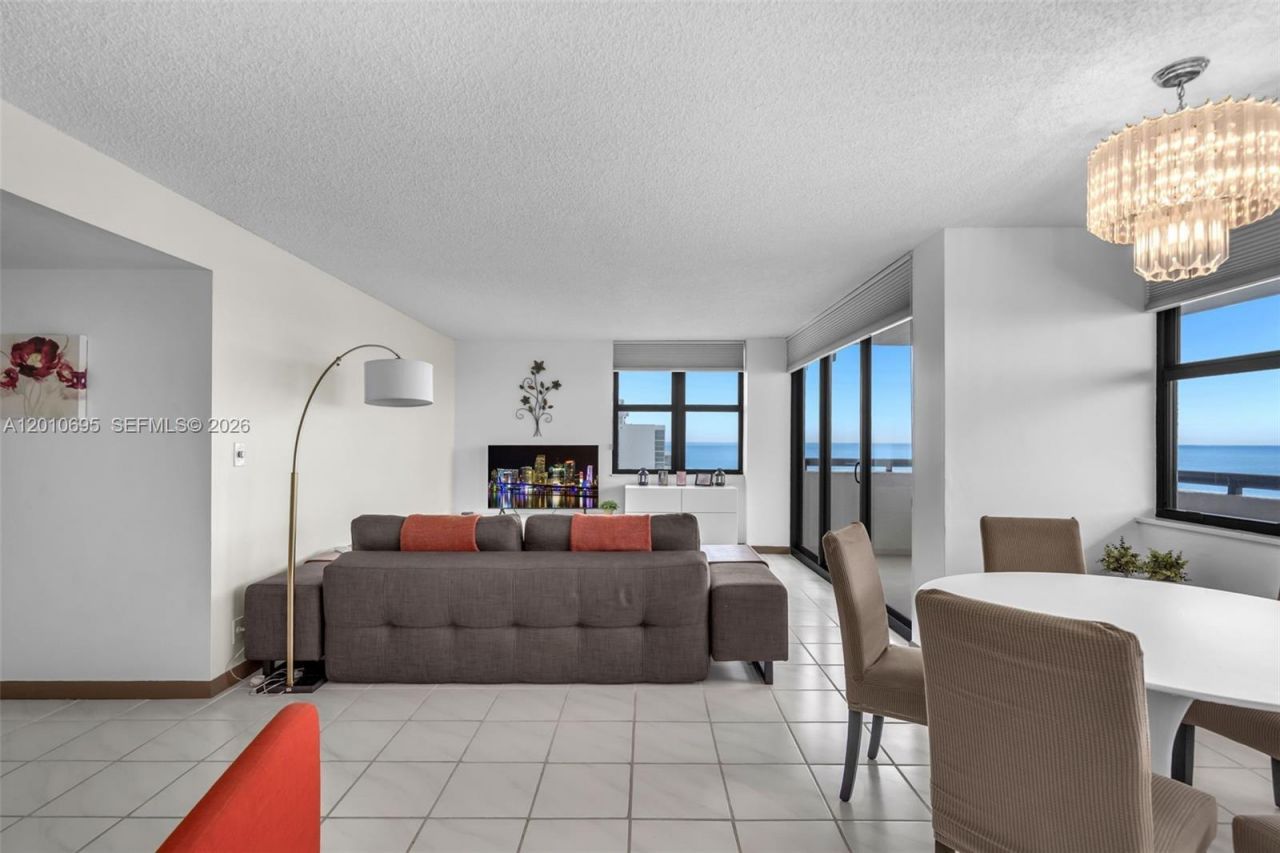 2555 Collins Ave , Unit 2401, Miami Beach, FL 33140 Photo
