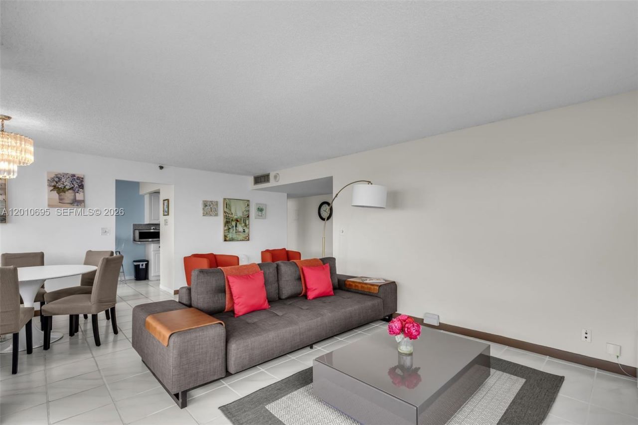 2555 Collins Ave , Unit 2401, Miami Beach, FL 33140 Photo