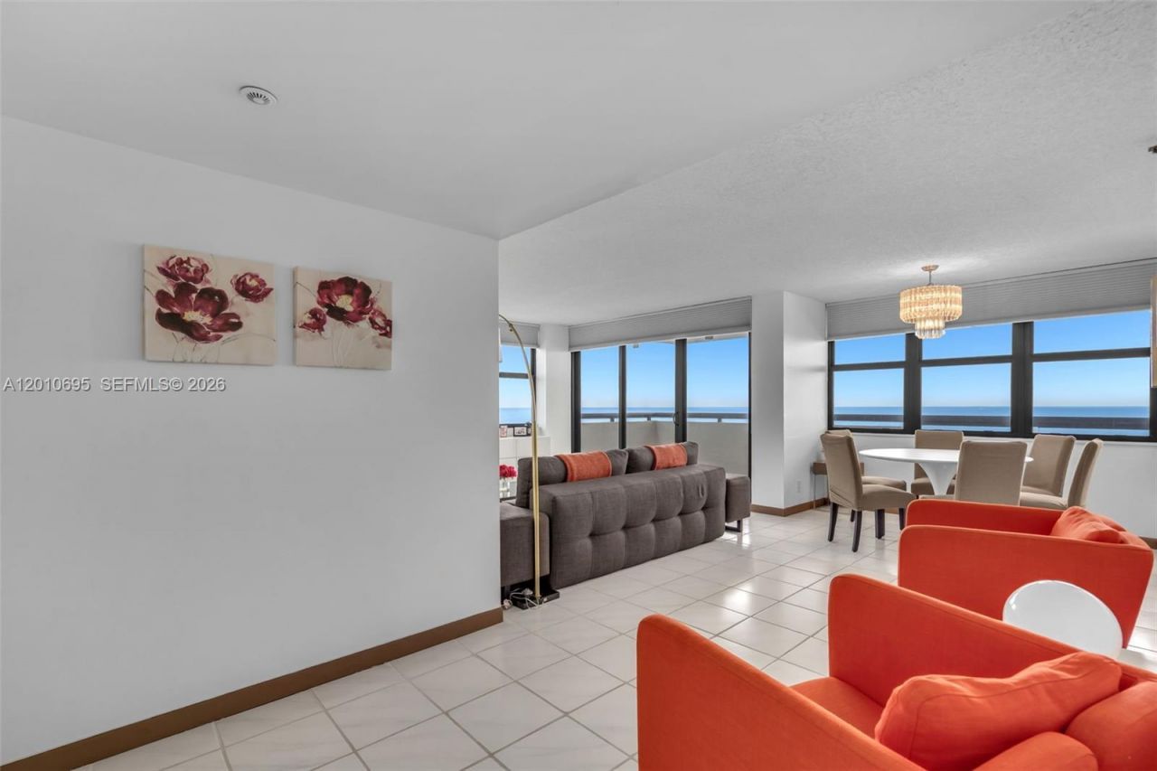 2555 Collins Ave , Unit 2401, Miami Beach, FL 33140 Photo