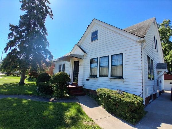 2916 20th Avenue, Rock Island, IL 61201