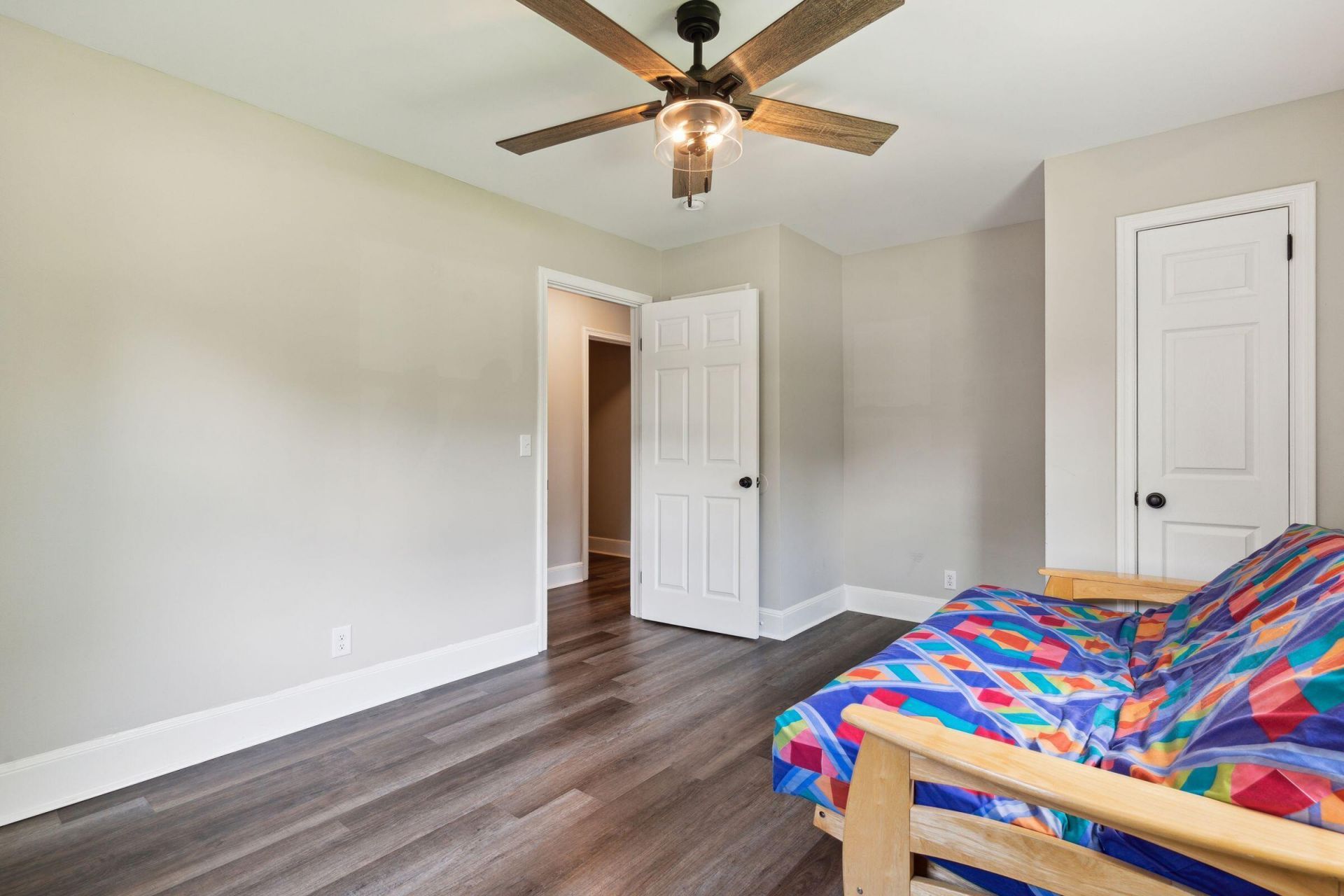 749 West Oak Forest Drive Photo 31