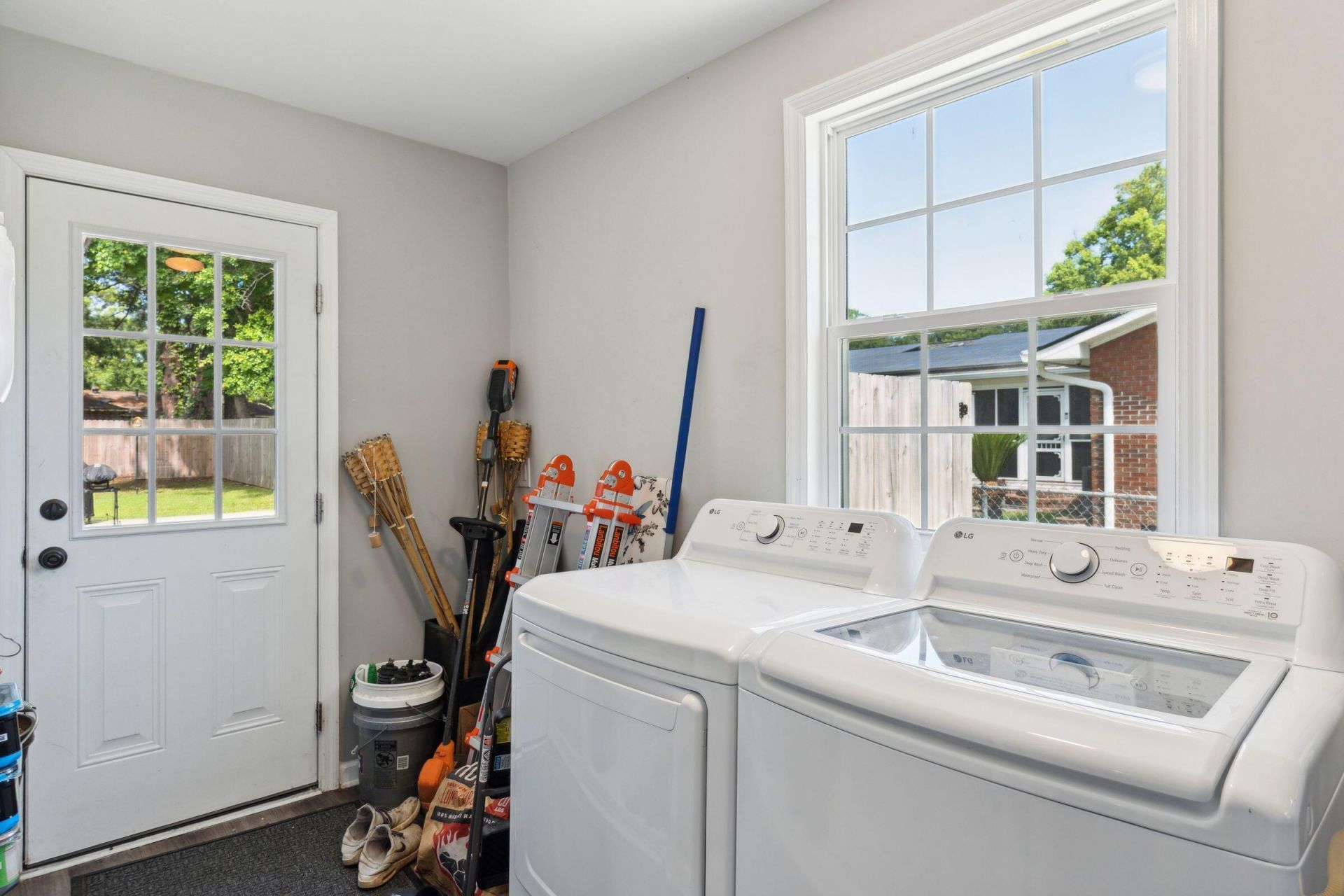 749 West Oak Forest Drive Photo 35