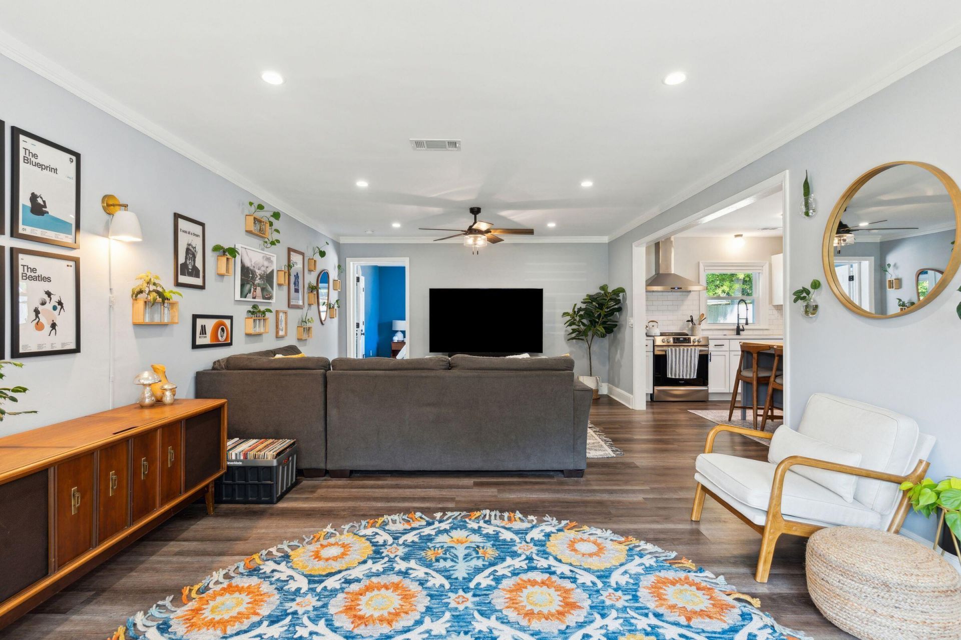749 West Oak Forest Drive Photo 8