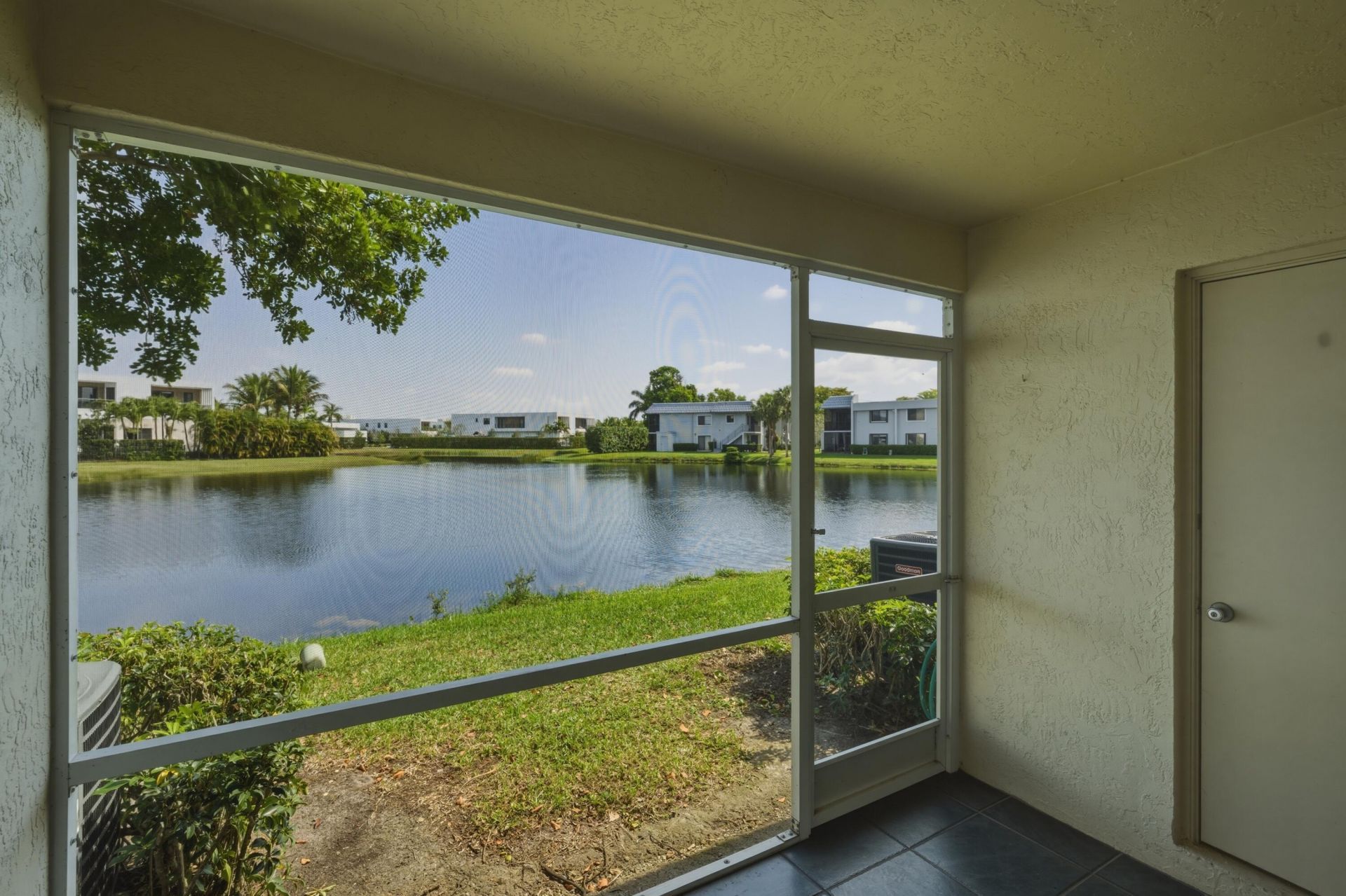 16635 Hemingway Drive, Weston, FL 33326 Photo