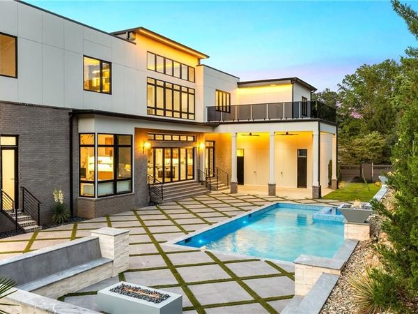 4232 Edgewood Court , Marietta, GA 30068