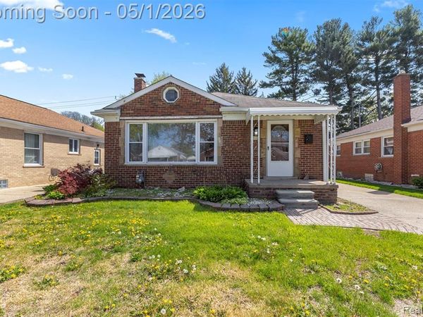 6840 Kingsbury Street, Dearborn Heights, MI 48127