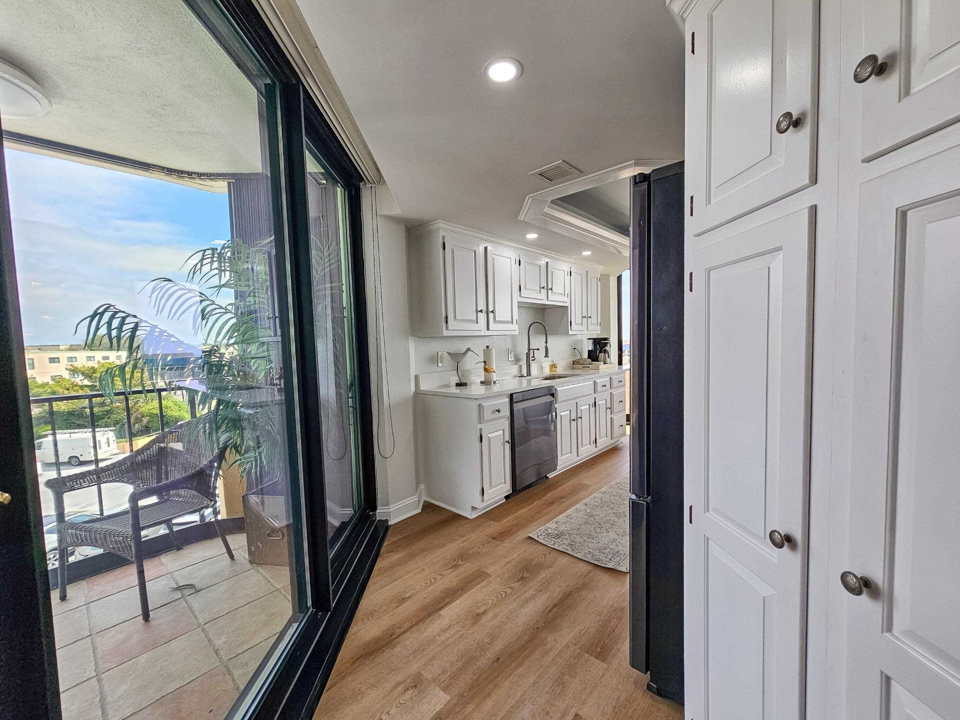 9650 Shore Dr. Photo 29