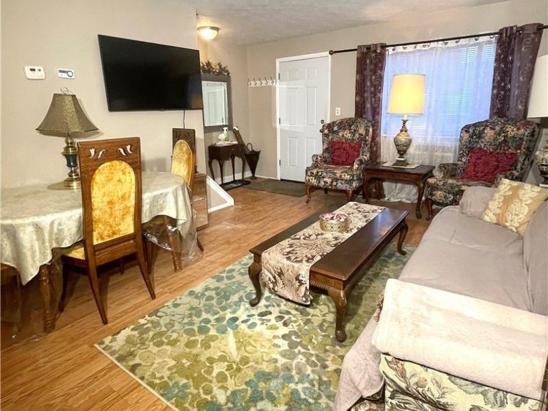 29902 Euclid Avenue, Wickliffe, OH 44092 Photo 2