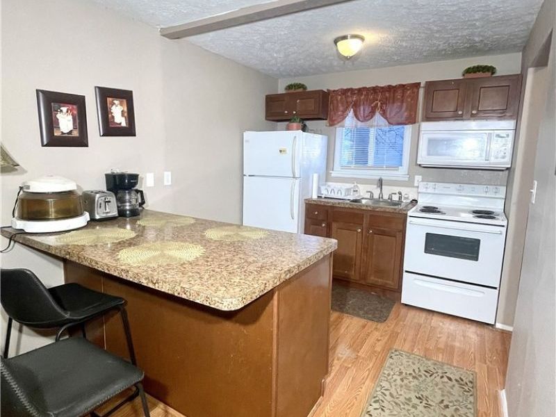 29902 Euclid Avenue, Wickliffe, OH 44092 Photo 5