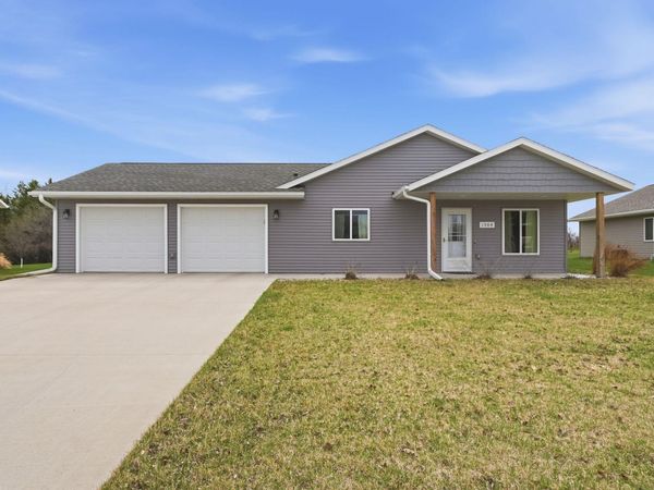 1504 Jasmine Drive, Alexandria, MN 56308