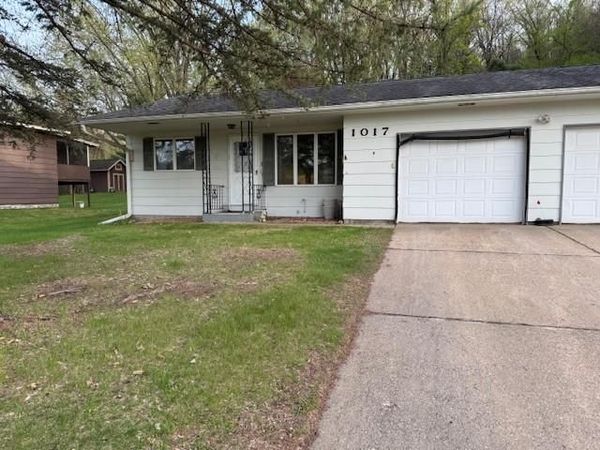1017 Pioneer Road, Red Wing, MN 55066
