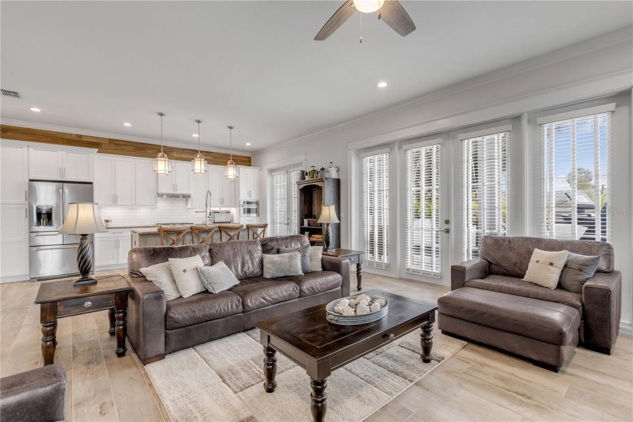 4636 Saxon Drive, New Smyrna Beach, FL 32169 Photo
