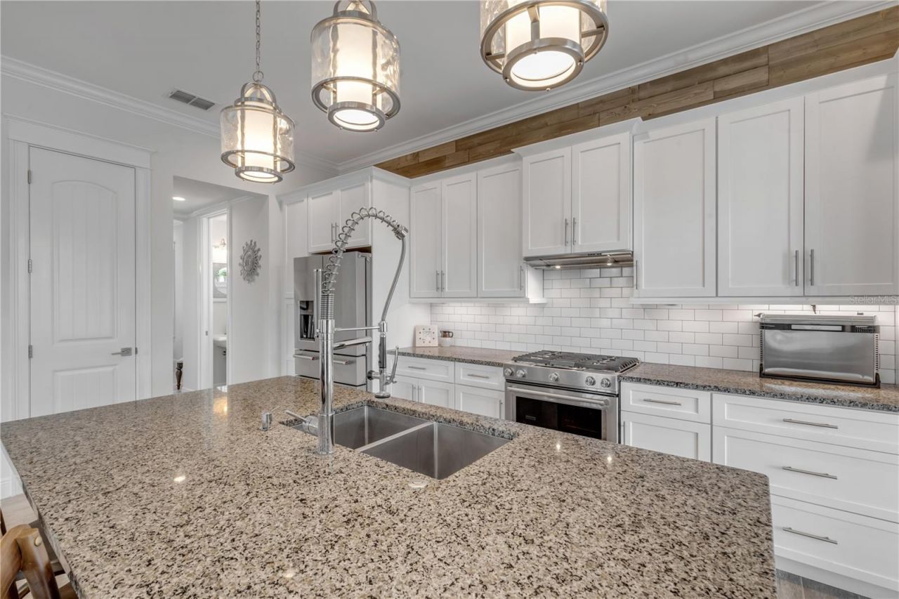 4636 Saxon Drive, New Smyrna Beach, FL 32169 Photo
