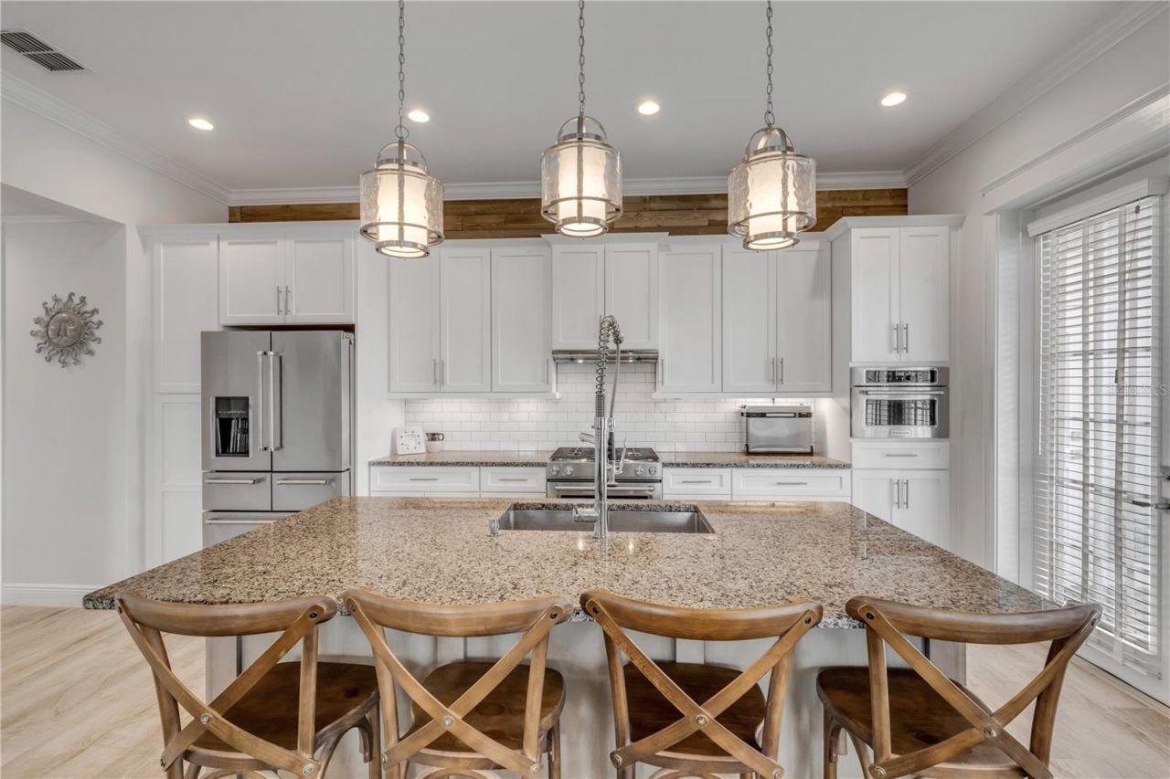 4636 Saxon Drive, New Smyrna Beach, FL 32169 Photo