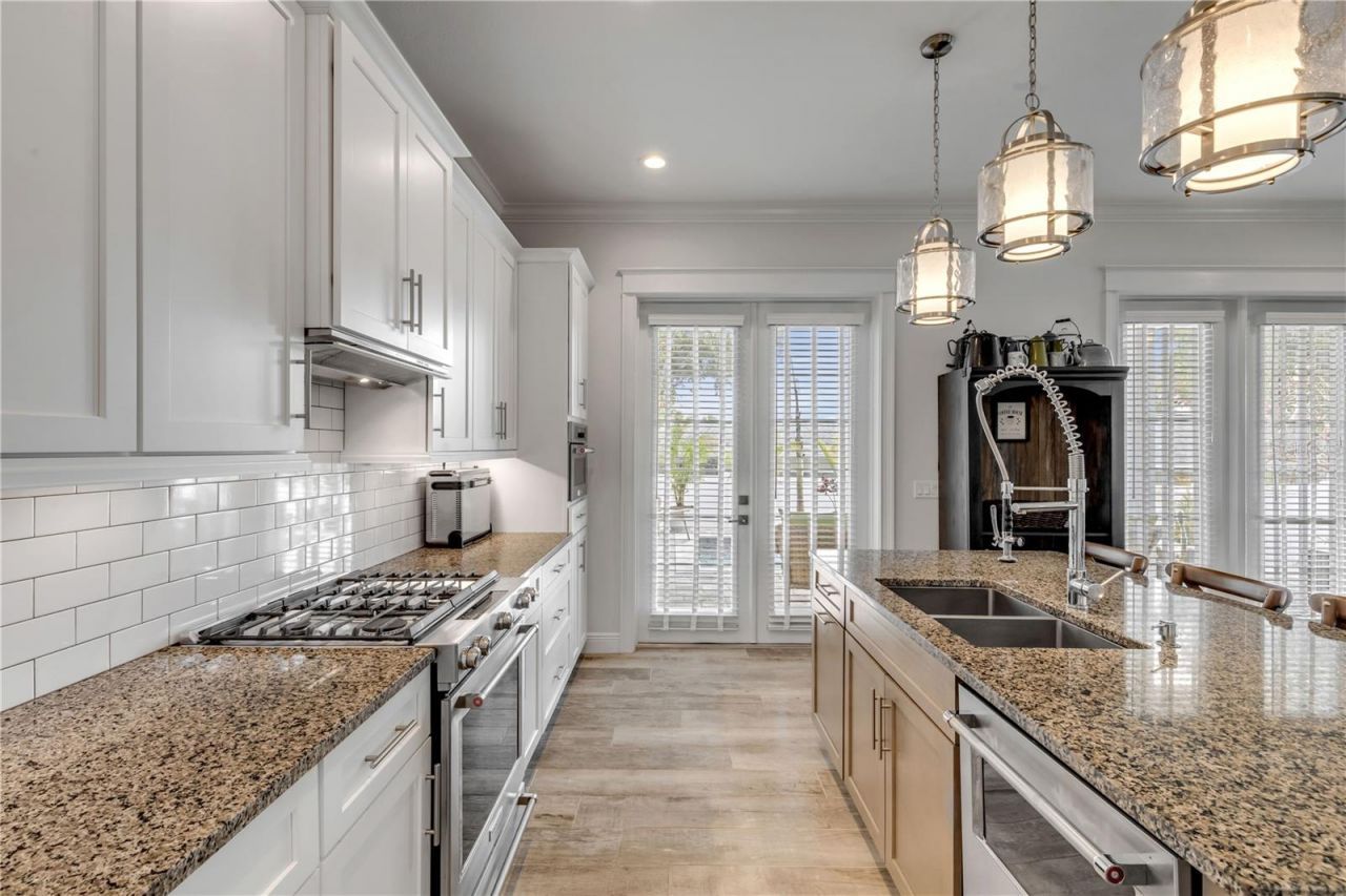 4636 Saxon Drive, New Smyrna Beach, FL 32169 Photo