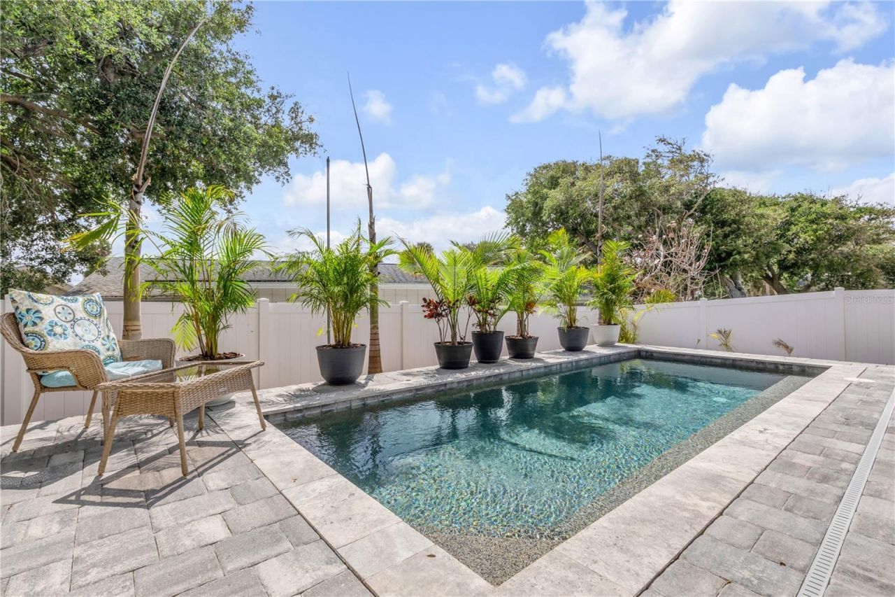 4636 Saxon Drive, New Smyrna Beach, FL 32169 Photo